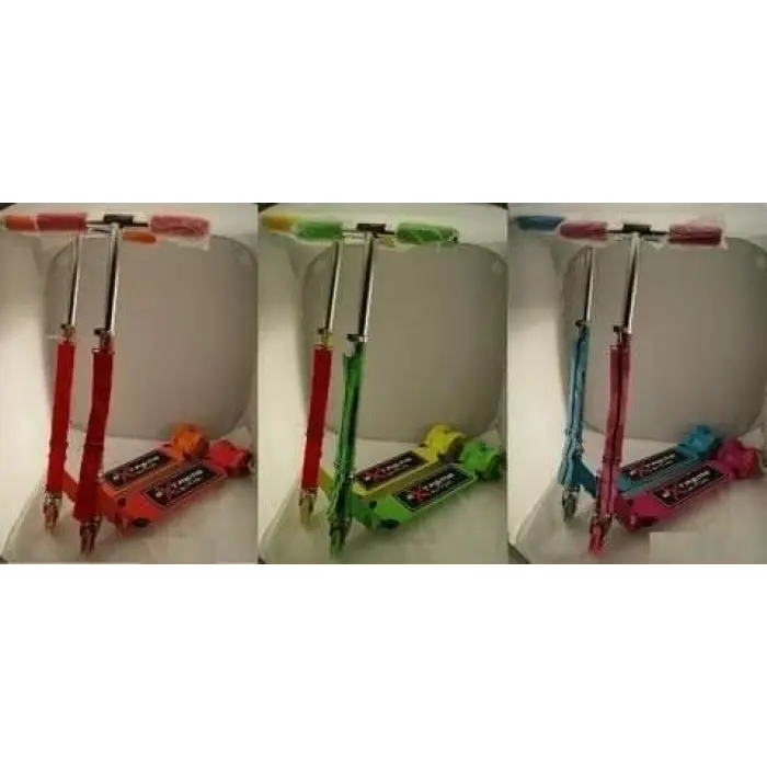 Уценка. Самокат 12019 (6шт) ʼʼExtreme Motionʼʼ свет., железн./алюм.,3 колеса PVC,амортиз.,в кор.,37*10*75 см - Порванная упаковка, одно колесо немного косит