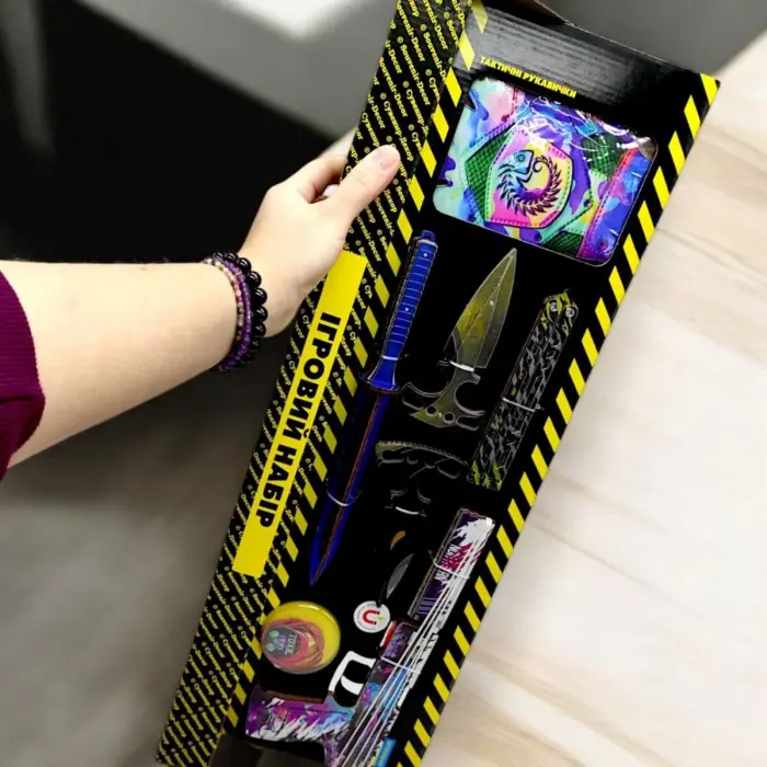 Игровой набор "BIG BOX Genesis", деревянный - резинкострел, ножи, перчатки, брелок