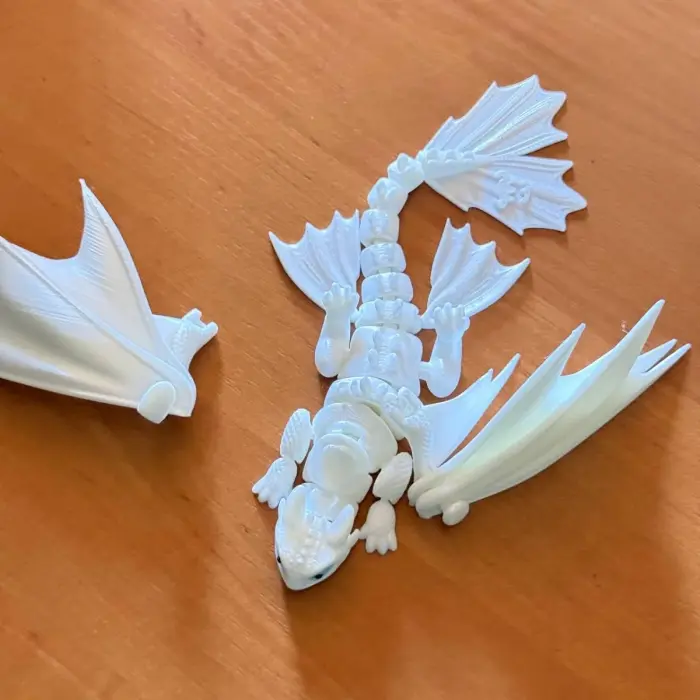 Уцінка. Ігрова фігурка "Як приборкати дракона. Денна лють" 3d друк (18х17х5 см) - Відламано крепління крила