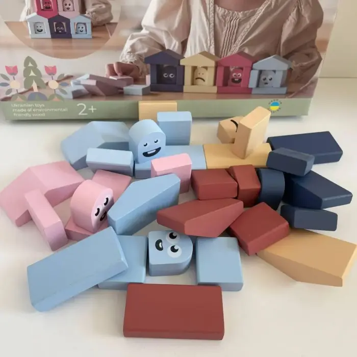 Деревʼяний конструктор "Кольорові будиночки" 2/Wooden construction set "Colorful houses" 2