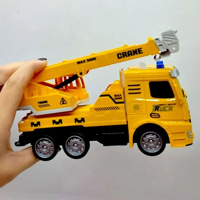 Машина інерційна озвучена, зі світлом, в коробці р.21x8.6x12.5 см (КРАН)